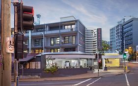 The Metropolitan Spring Hill